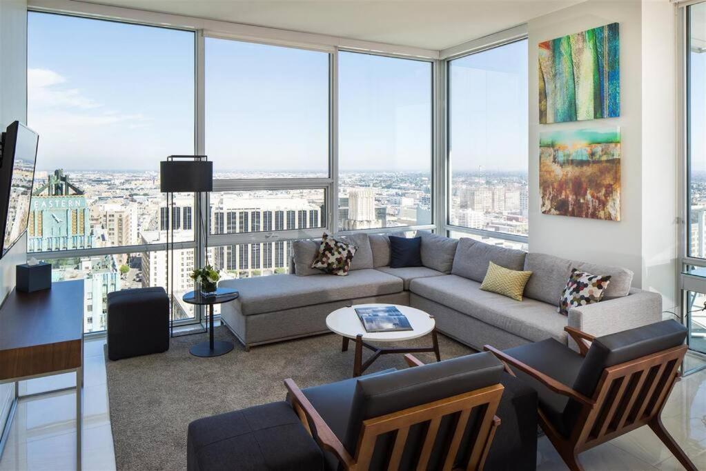 Top Floor High Rise 3 Bed Dtla Skyscraper Penthouse Los Angeles Exterior photo
