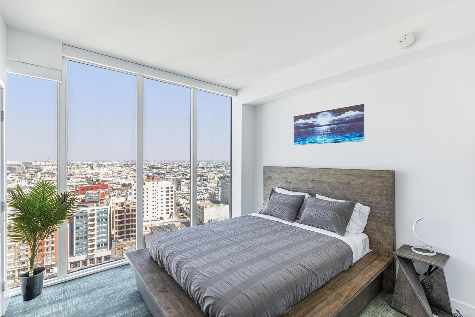 Top Floor High Rise 3 Bed Dtla Skyscraper Penthouse Los Angeles Exterior photo
